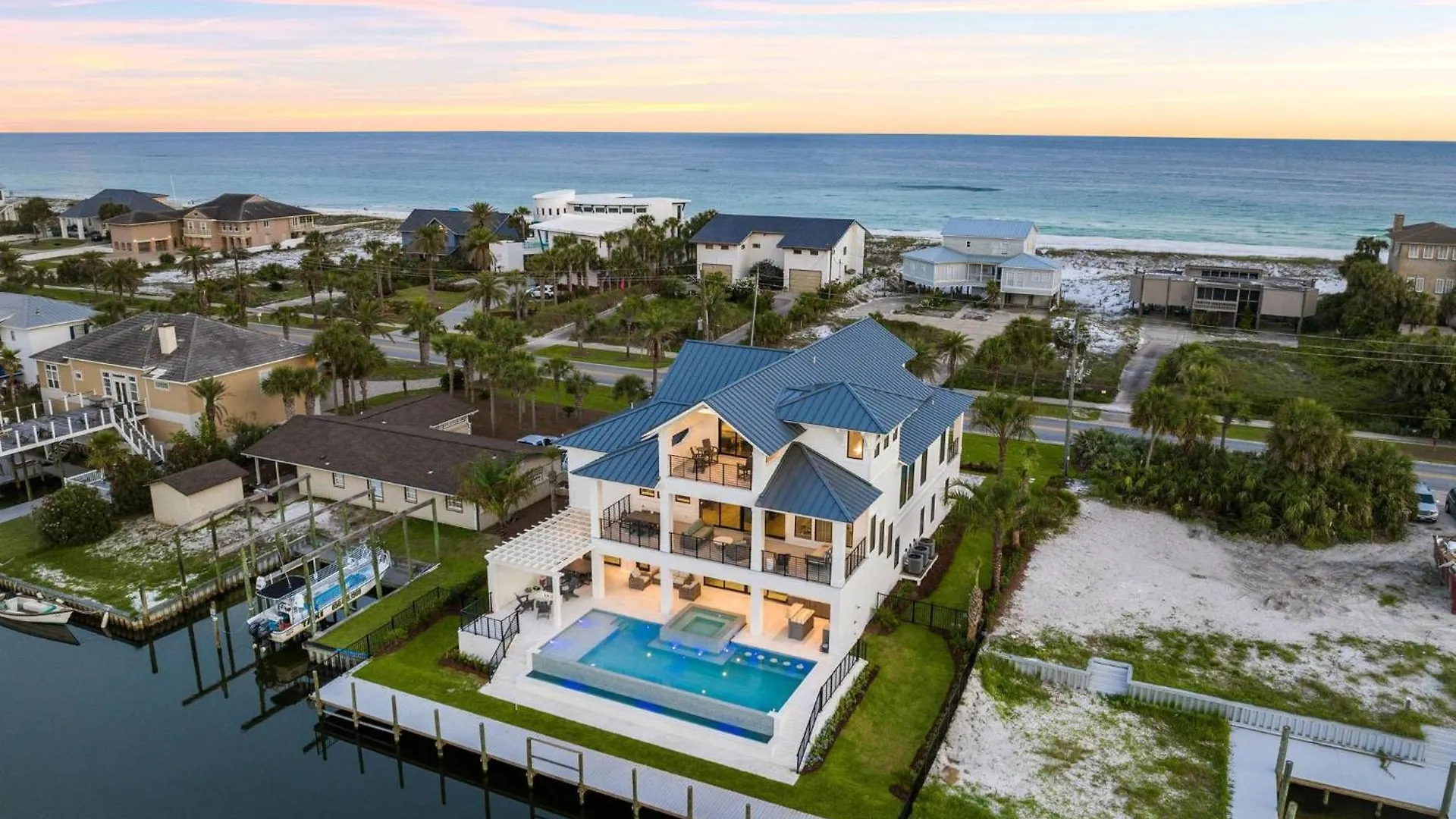 The Destin Boathouse Villa
