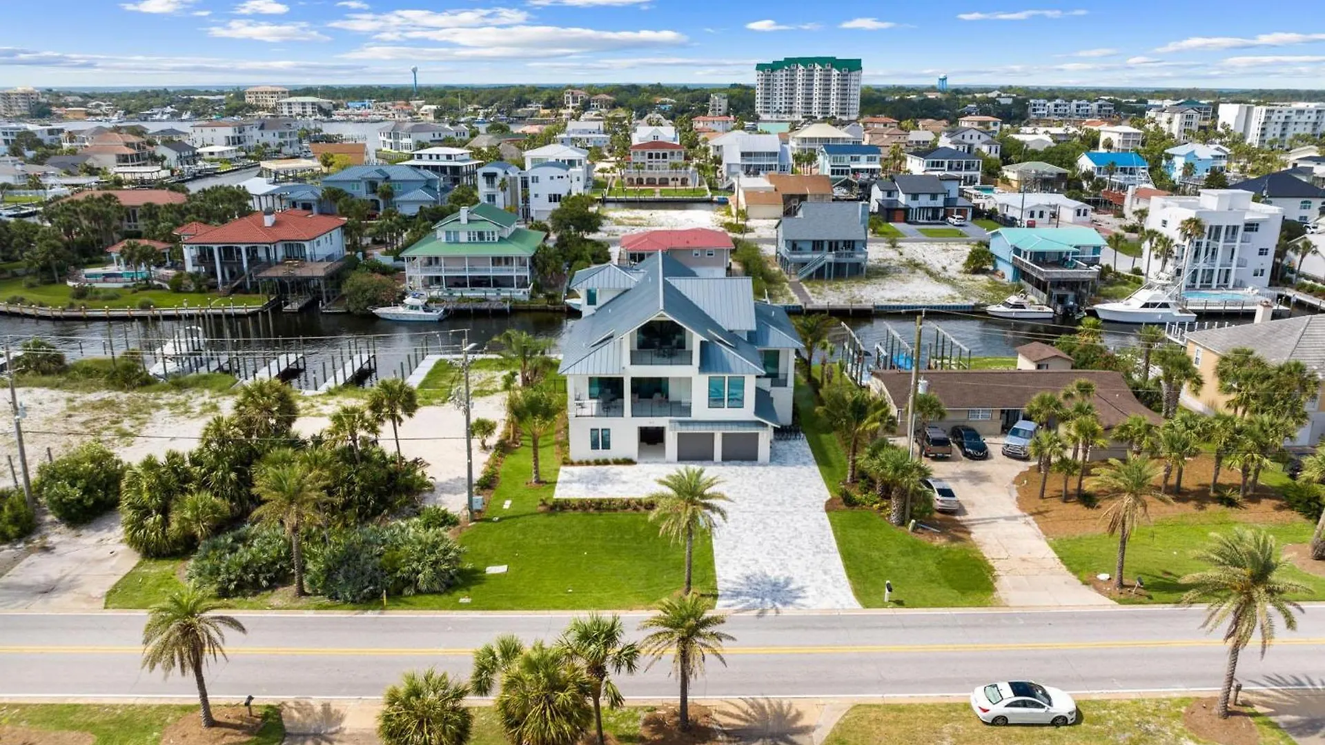 The Destin Boathouse Villa 0*,