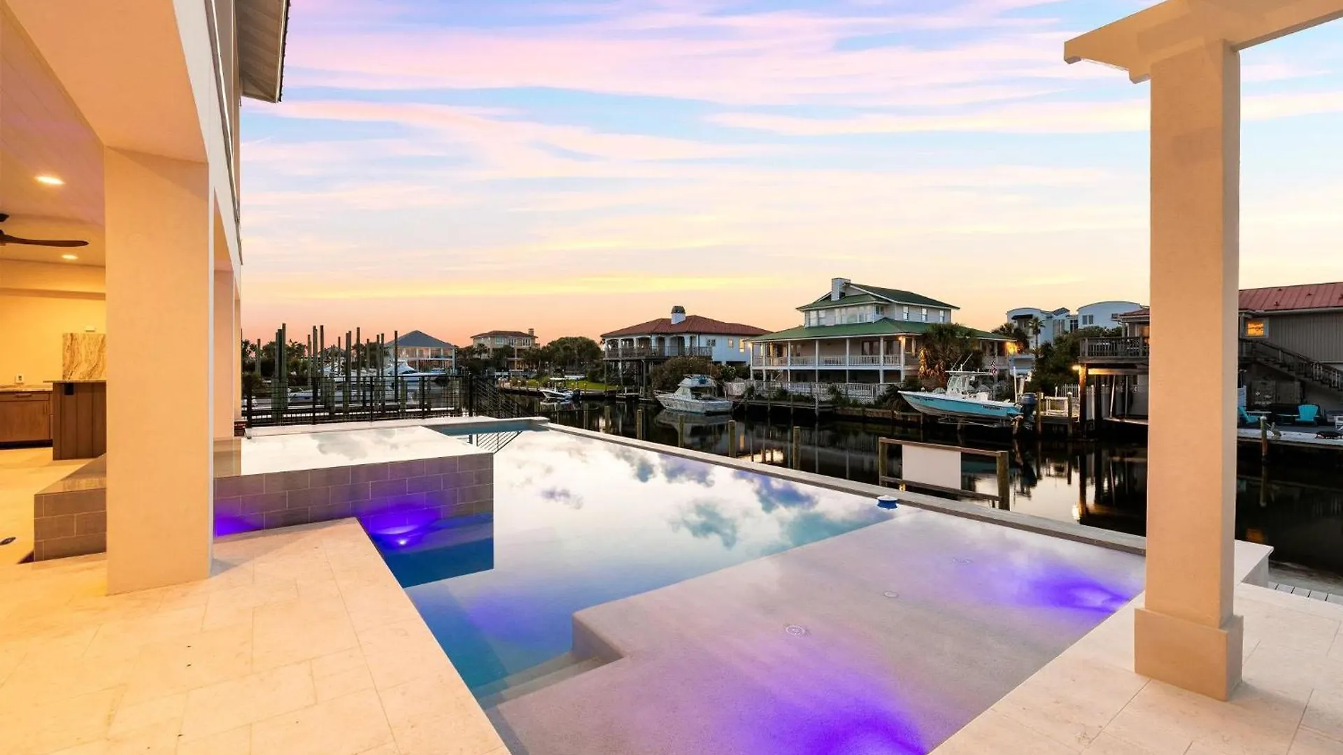 بيت للعطل فيلا The Destin Boathouse